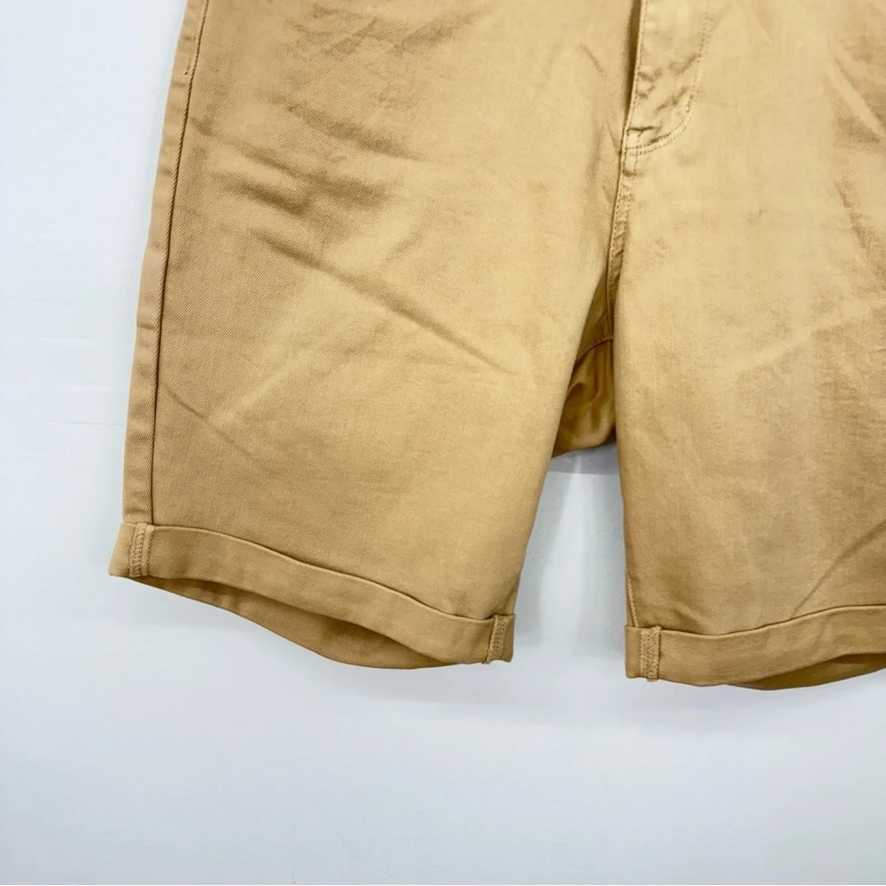 Judy Blue Women's Tan Bermuda Shorts B28 - Picture 2 of 6